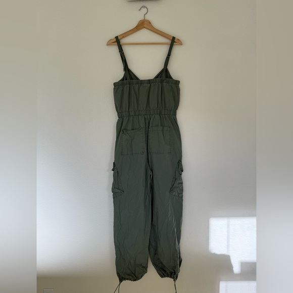 Universal Thread Utility Overalls - Picture 3 of 7